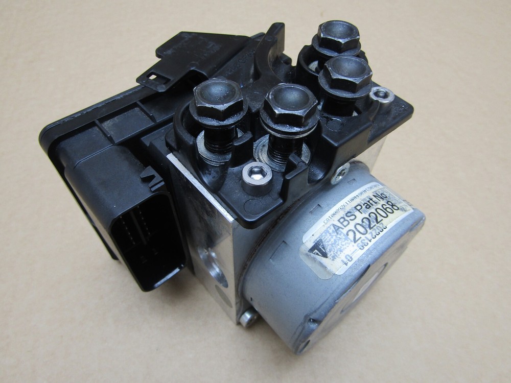 Triumph Rocket 3 GT 2.5 2020 ABS pump control module ATE (14310)