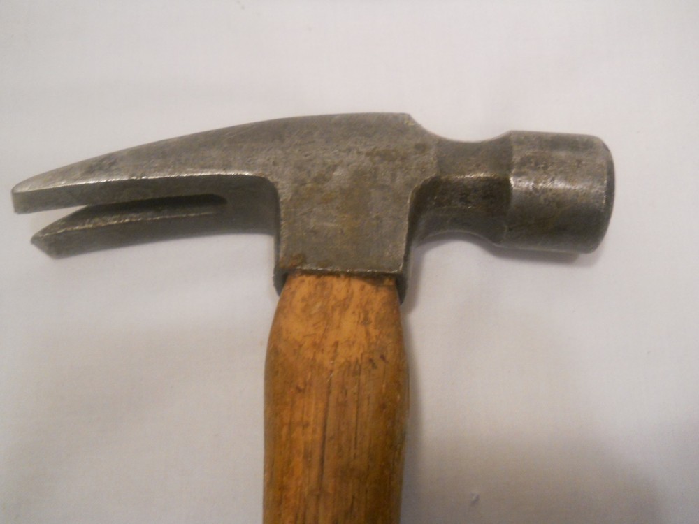 STANLEY 22 oz Framing Hammer