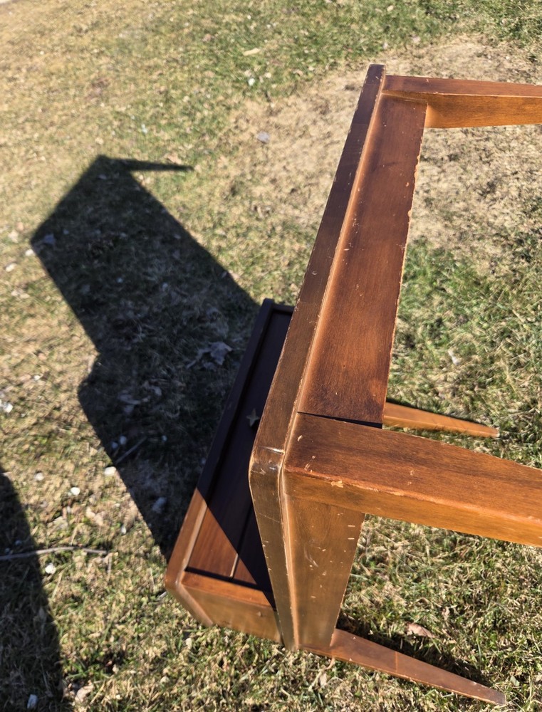 One Mid-century Mersman ( 1950s-1970s ) step-up side table solid wood.