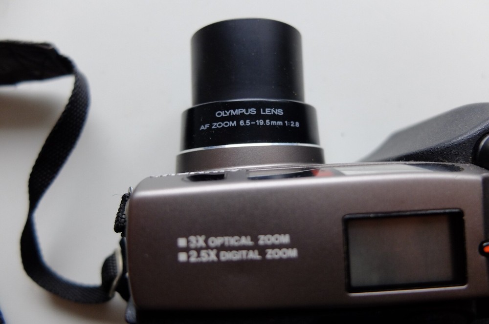 Olympus Digital Camera Camedia C-3000 Zoom Fully functional