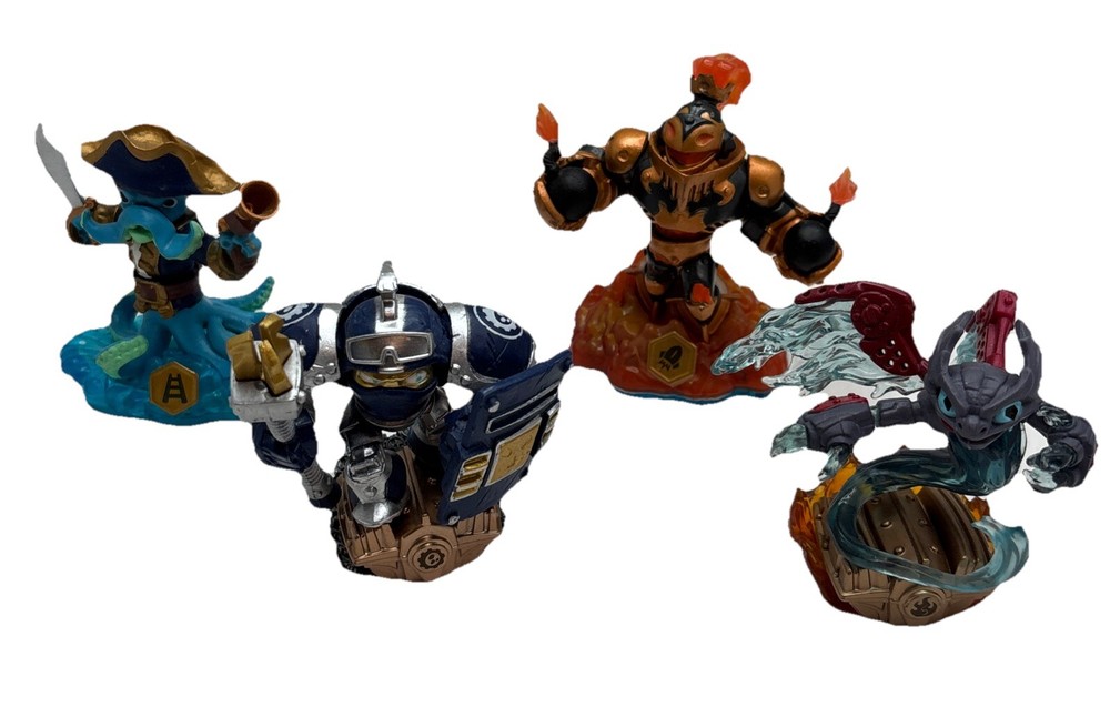 Skylander Action Figure LOT