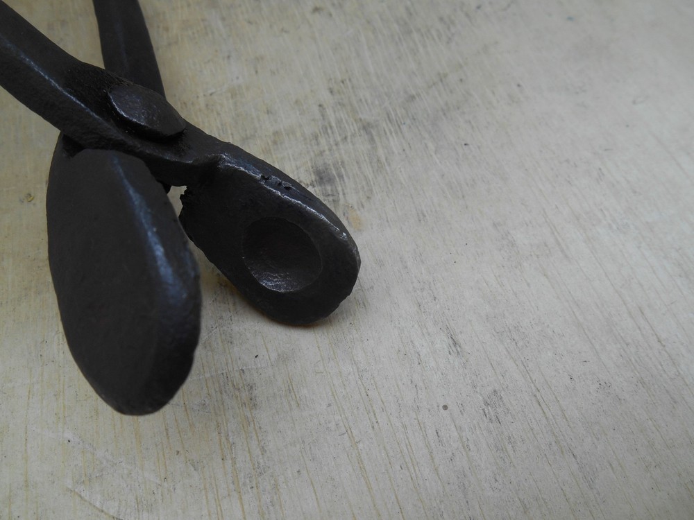 Blacksmith tongs, 16" OAL