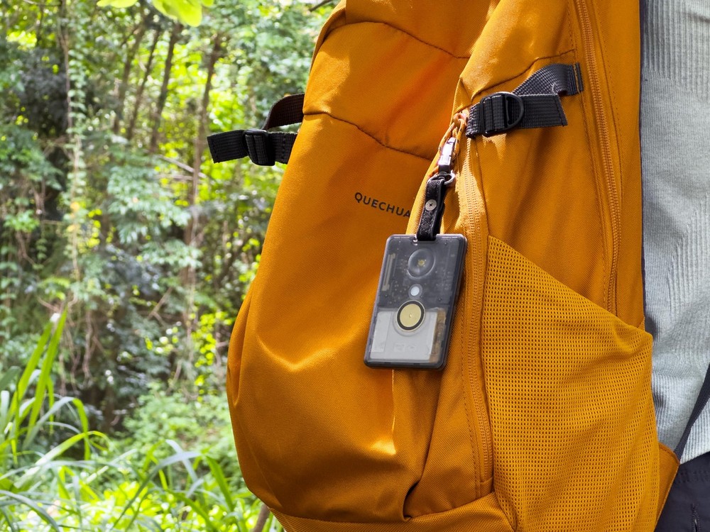 GPS Tracker Card Compact Wireless Tracking Device Waterproof Slim
