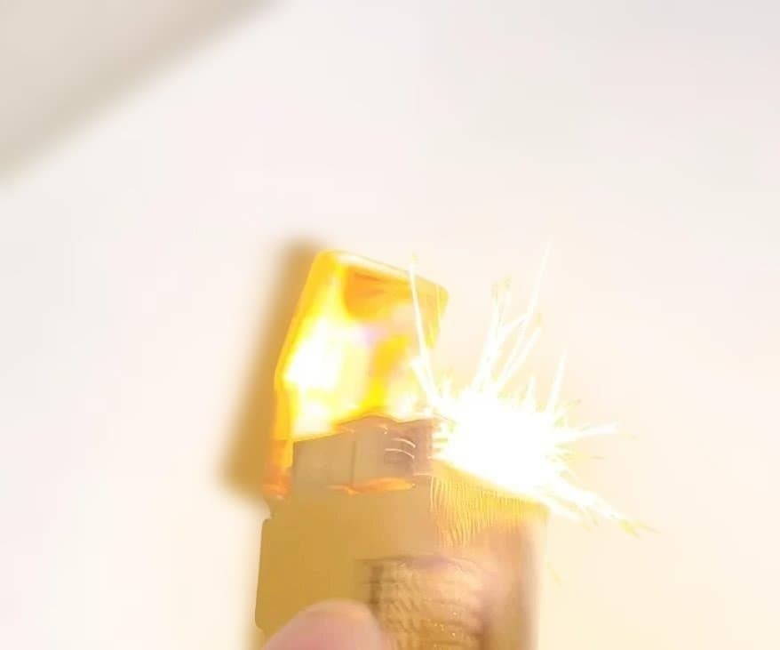 DUNHILL ROLLAGAS LIGHTER GOLD WAVES PATTERN