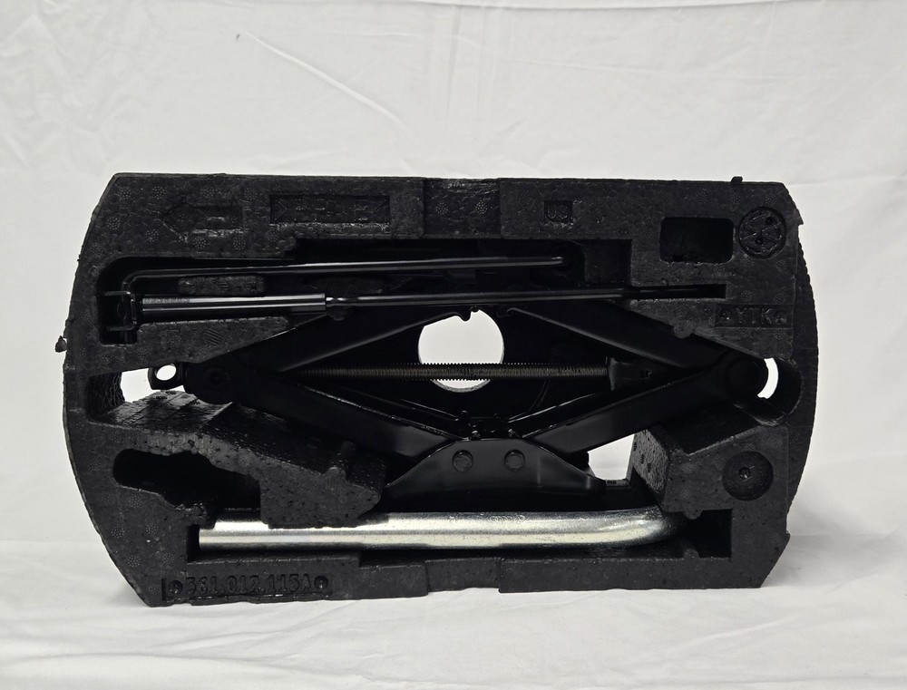 2015 Volkswagen Passat Emergency Scissor Jack Kit w/ Tools Assembly