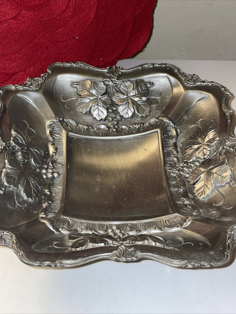 Silver Fruit Tray With White Metal 9x3.5”