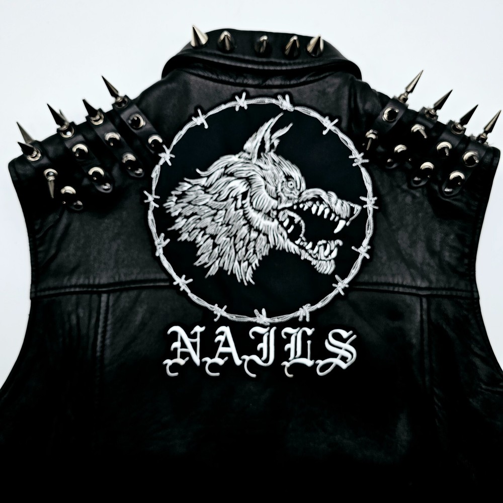 NAILS WOLF LOGO EMBROIDERED BACKPATCH