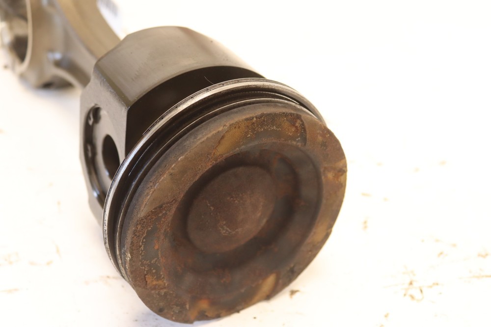 2013-2017 PETERBILT 579 CUMMINS ISX15 ENGINE PISTON CONNEECTION ROD OEM