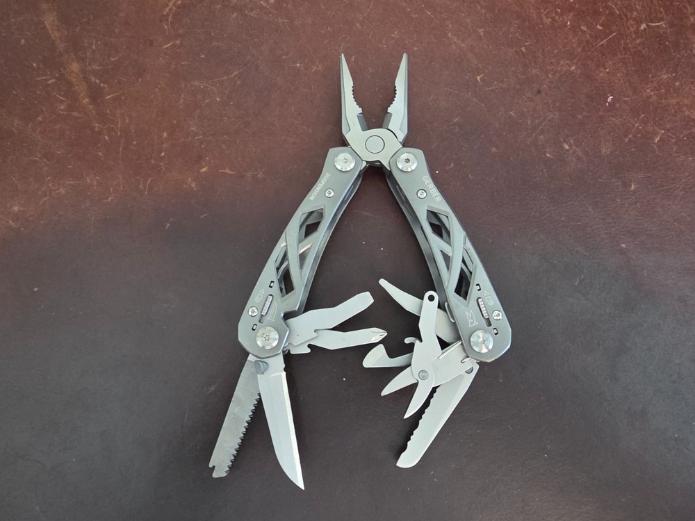 One Gerber 2201471 Suspension Multitool TSA