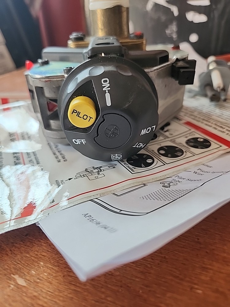 Gas Control Thermostat SP20303DT