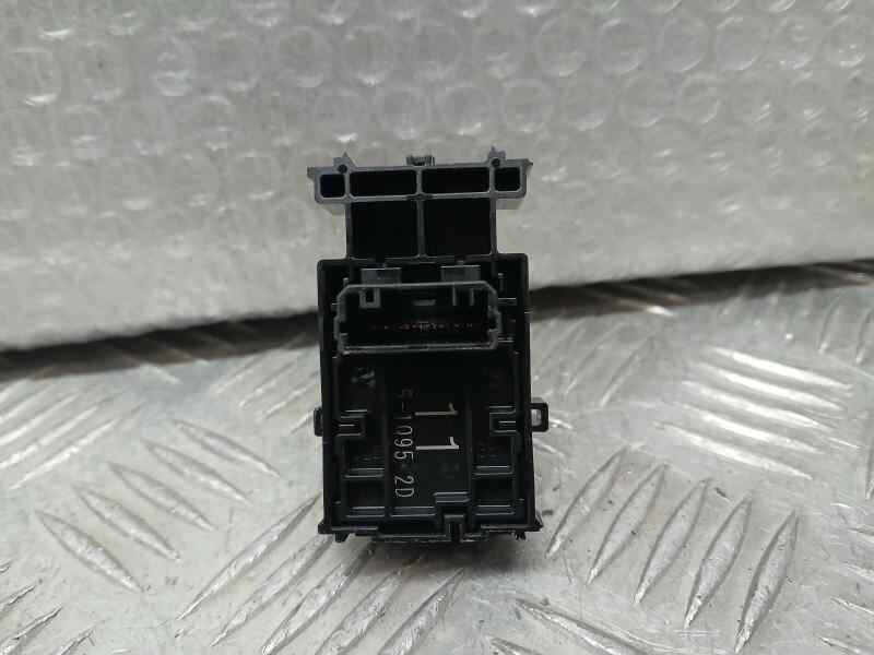 8481002240 window regulator switch rear left 4858030 Toyota Corolla E21