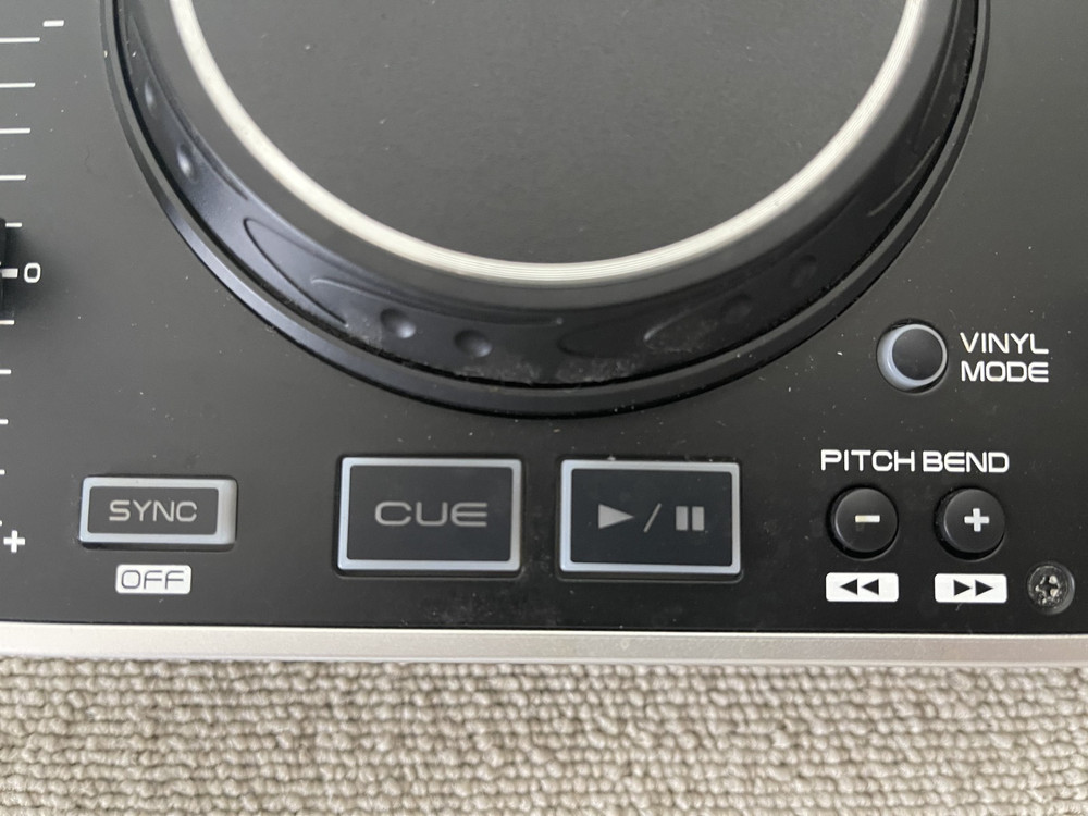 Denon DJ MC2000 2-Channel DJ Controller Black with USB Cable Tested & Working