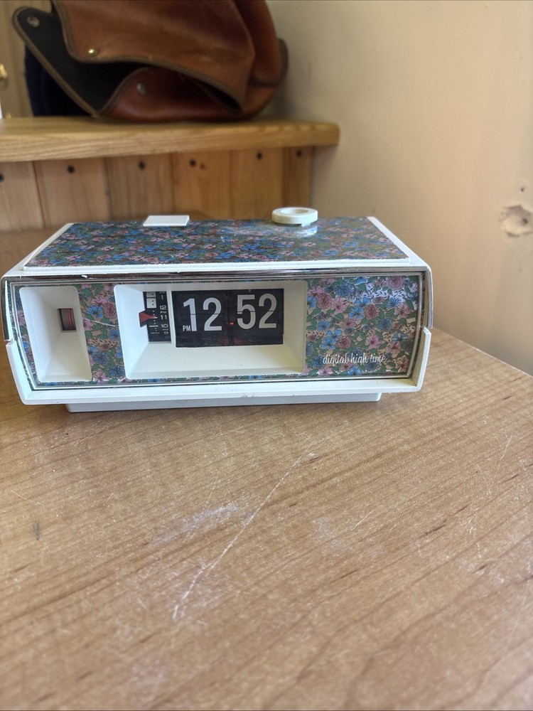 Floral Flip Clock With Night Light - Digital High Time- WORKING 💕