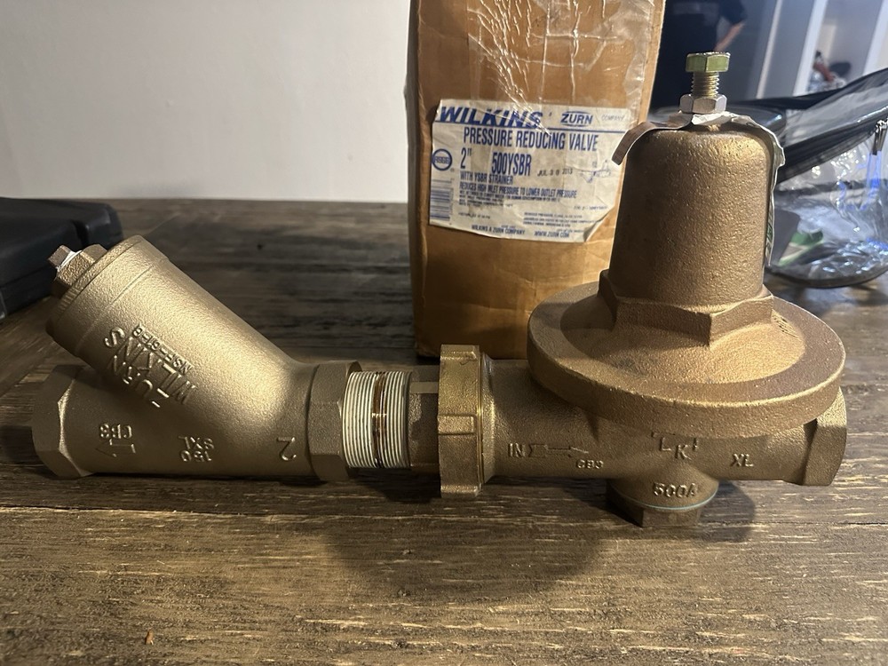 Zurn Wilkins 500XL 2in. 300 psi Cast Bronze FNPT Pressure Reducing Valve