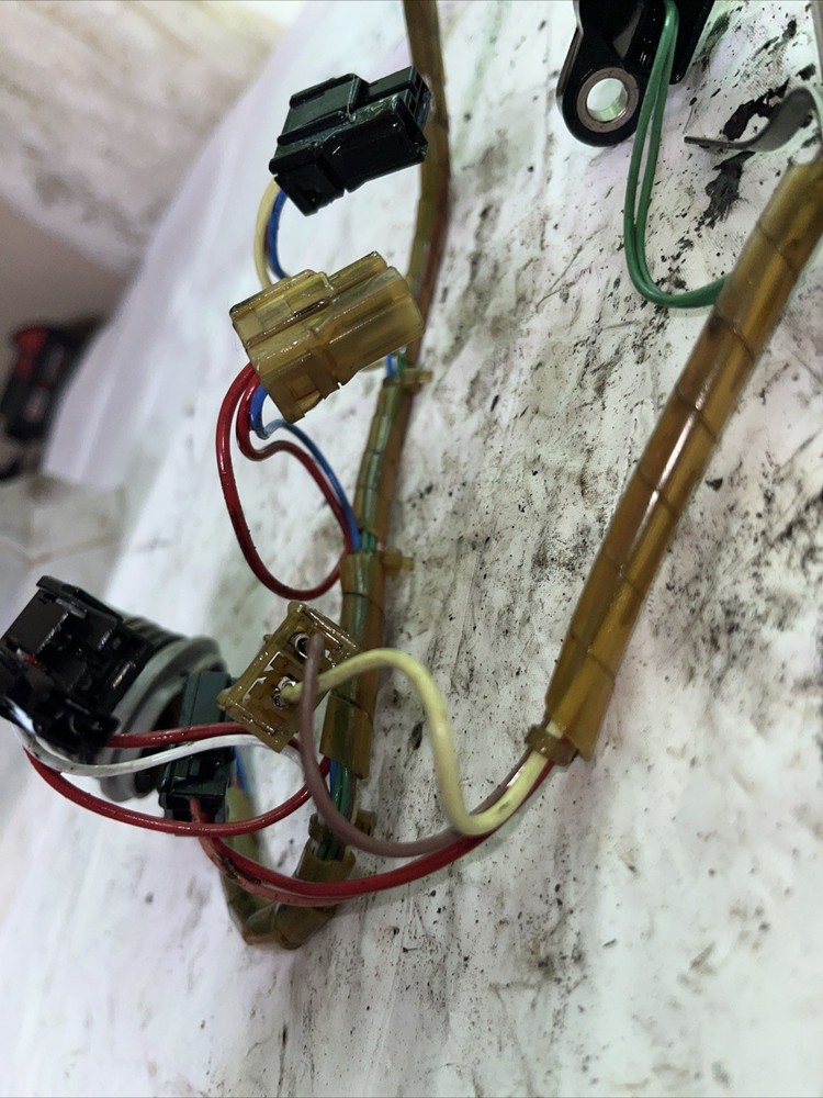 2000-2005 Mitsubishi Eclipse GTS auto transmission sensor internal harness X4