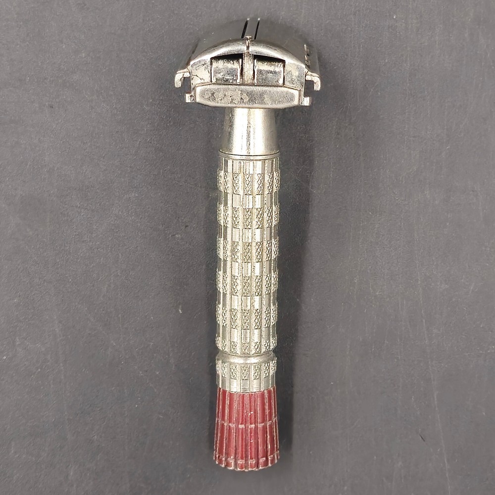 Vintage 1956 Gillette Super Speed Red Tip DE TTO Razor Date Code B2