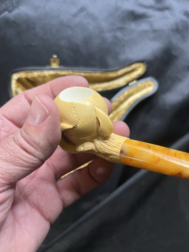 VINTAGE MEERSCHAUM SKULL PIPE