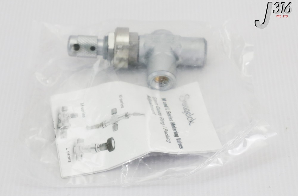 18467 SWAGELOK BRASS MEDIUM FLOW ANGLE PATTERN METERING B-2MA4