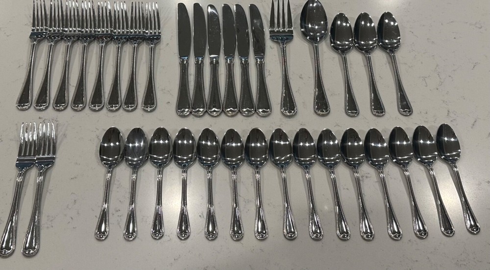 36 PC  Towle Stainless Living Collection ZOE Solid Flatware Beaded