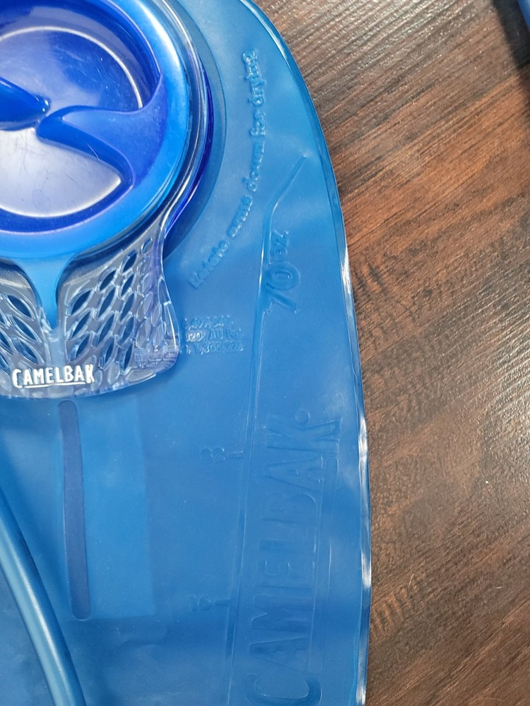 CamelBak Day Star Hydration Pack Backpack Bladder Blue Hiking Day Bag Water