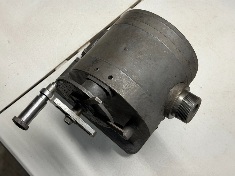 L W Chuck Co dividing head