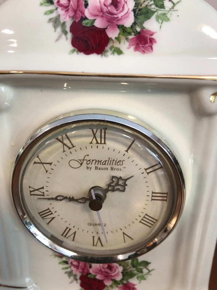FORMALITIES BY BAUM BROS PORCELAIN/CERAMIC QUARTZ MANTLE CLOCK