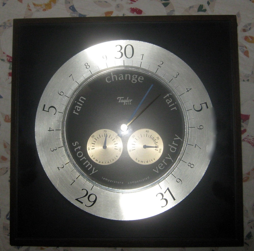 Attractive Vintage Wall Barometer- Also Has Thermometer- NICE!