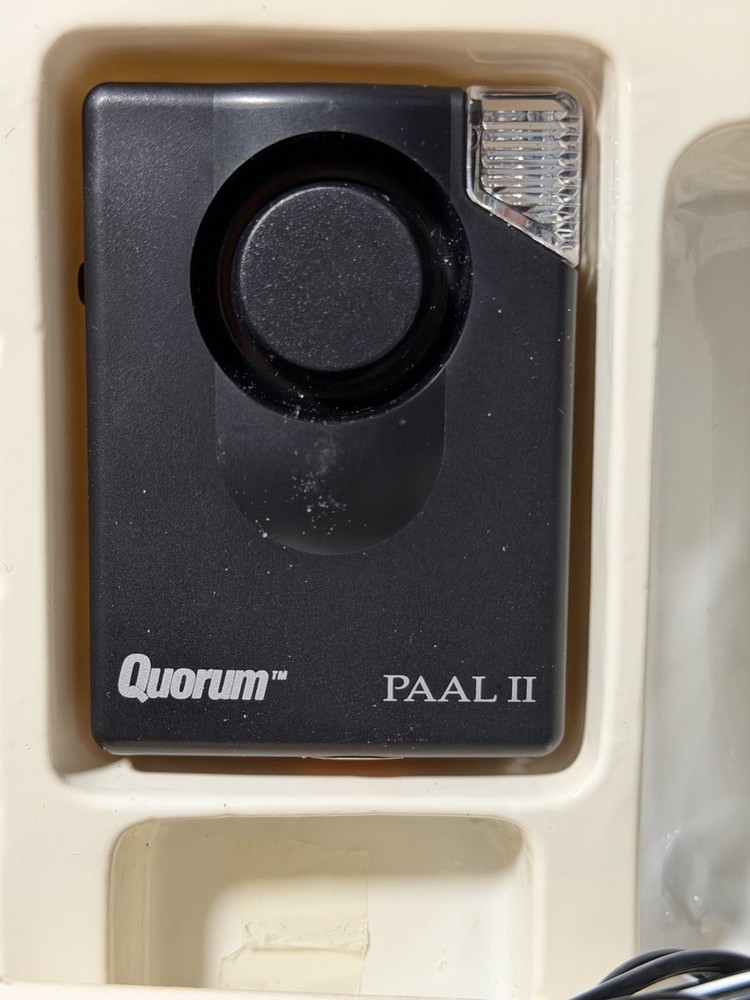 Quorum PAAL II Personal Attack Security Alarm Siren Flashing Light, Untested