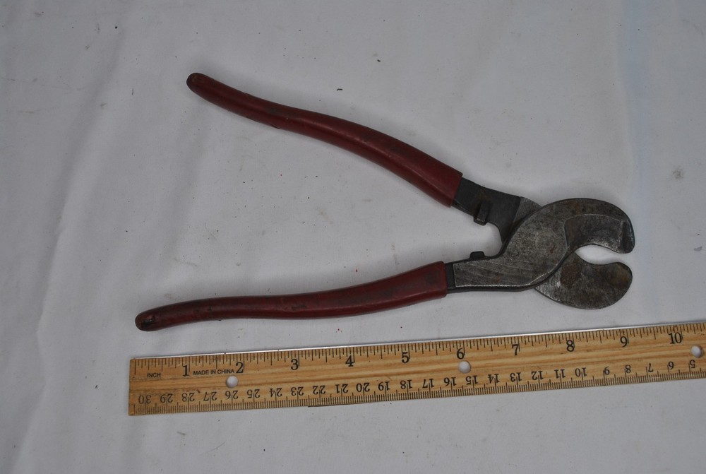 Klein Tools 63050 9-1/2" High Leverage Cable Cutters Pliers