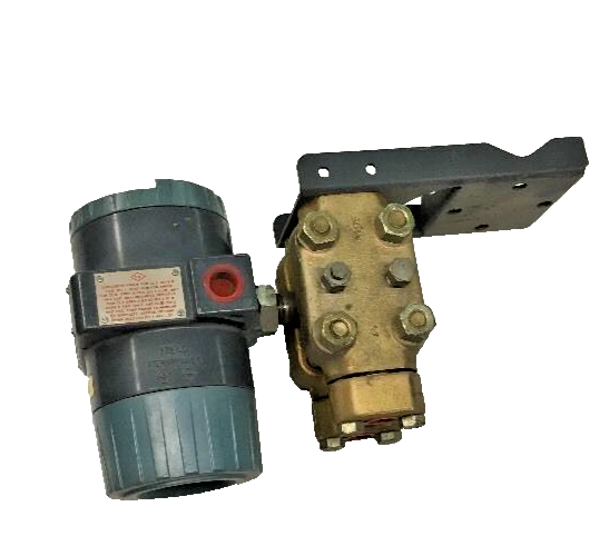 Foxboro Electronic Transmitter Model: 823DP-I3K1MH2-C, 3000 Psi Max