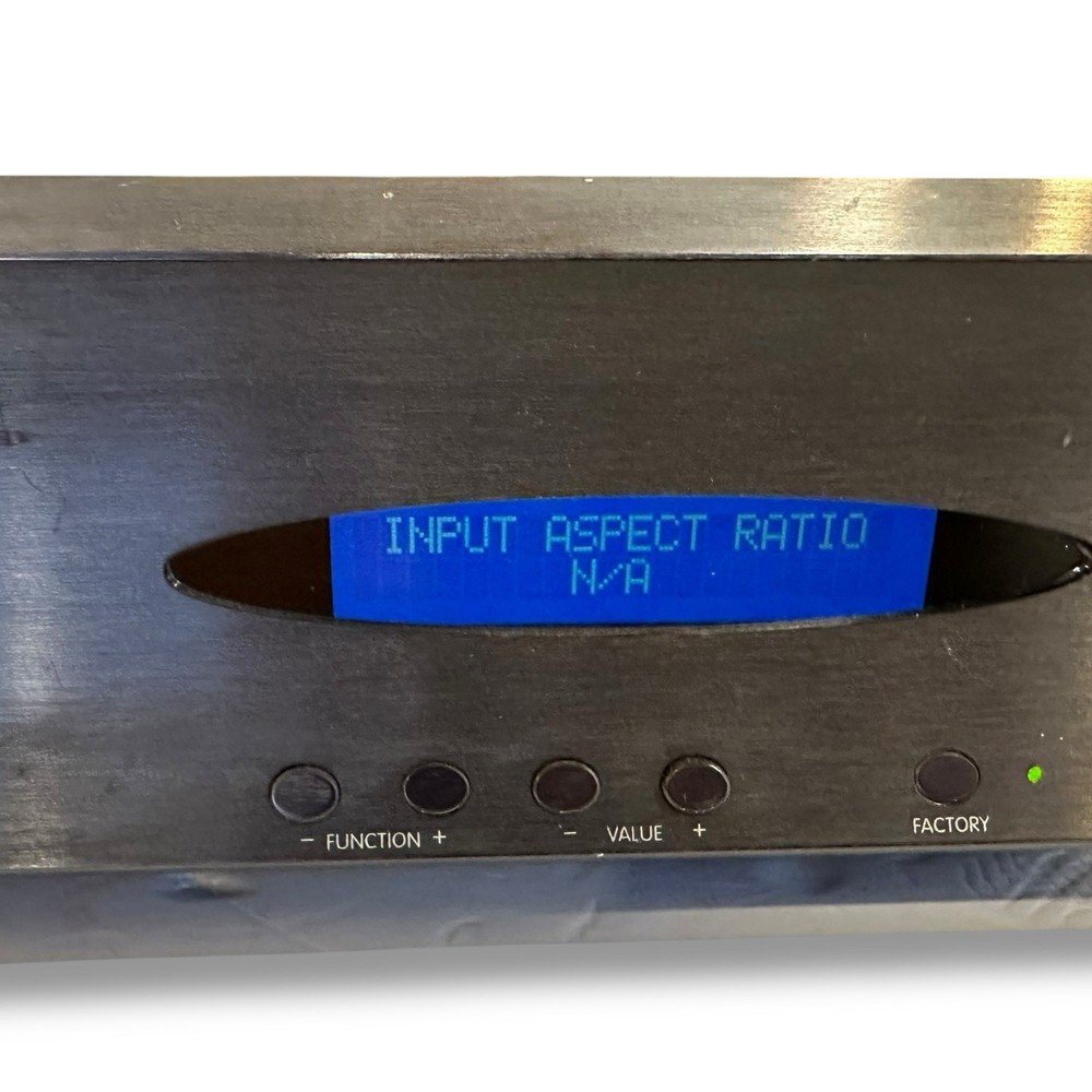 Faroudja DVP-3000 Digital Video Processor / Line Scaler