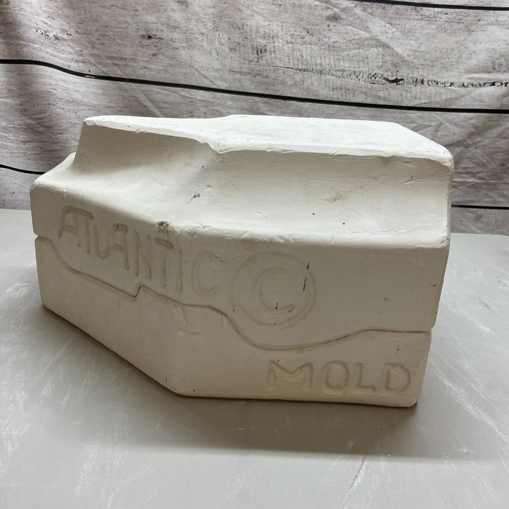 Ceramic Slip Casting Mold Wolf Figurine Atlantic #A-1698