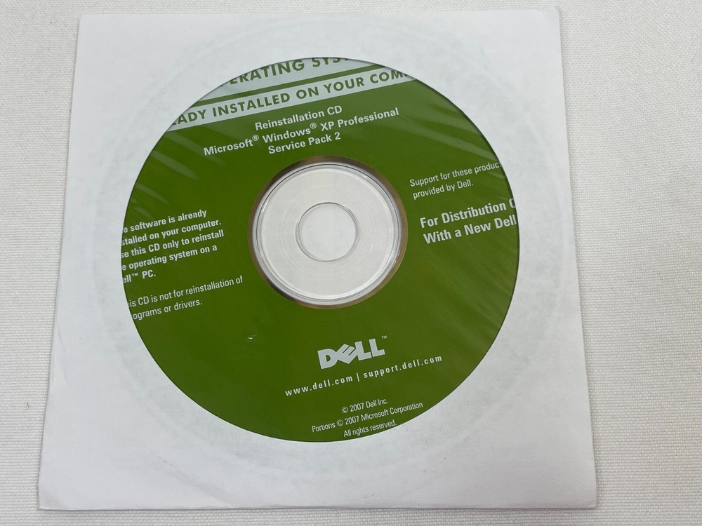 Dell Reinstallation CD Microsoft Windows XP Professional with Service Pack 2 NEW