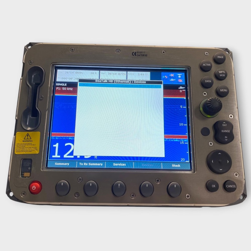 Raymarine E80 Classic Display E02011 w/ Bezel & Sun Cover Great Condition