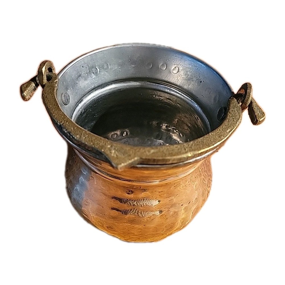 VINTAGE HANDMADE HAMMERED BRASS KITCHENWARE COOKING CAULDRON, TIN LINING, 4"