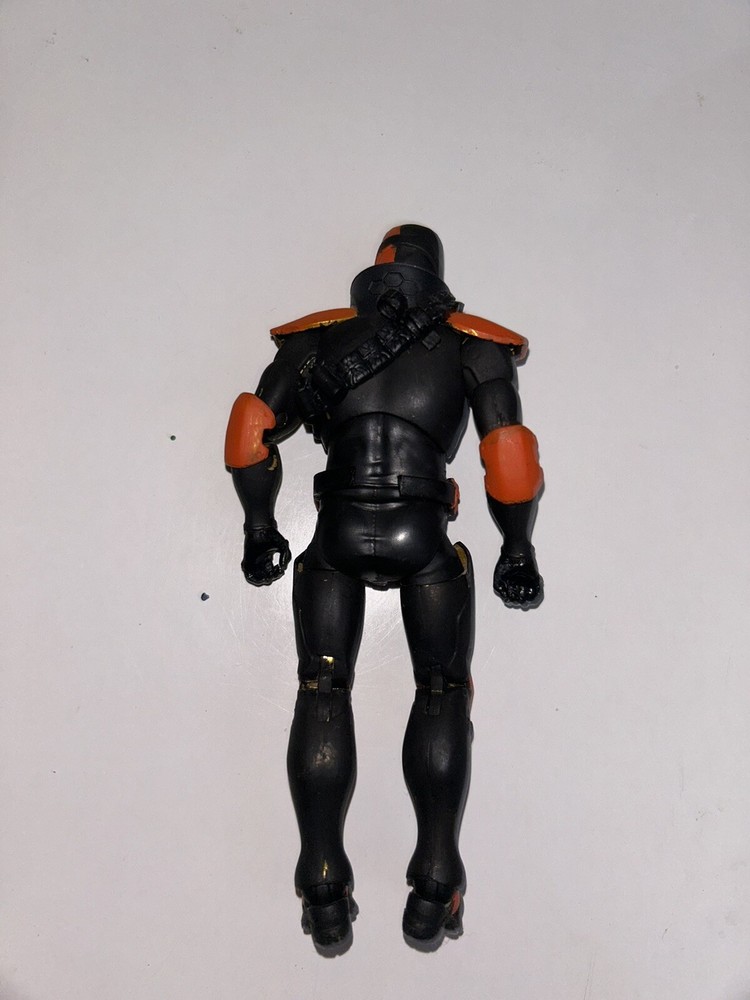 Custom Painted DC Deathstroke Figure