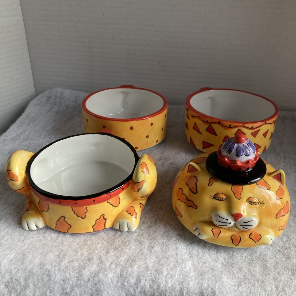 CM Redwine Folk Art Cat Ceramic Stackable spice bowls with lid