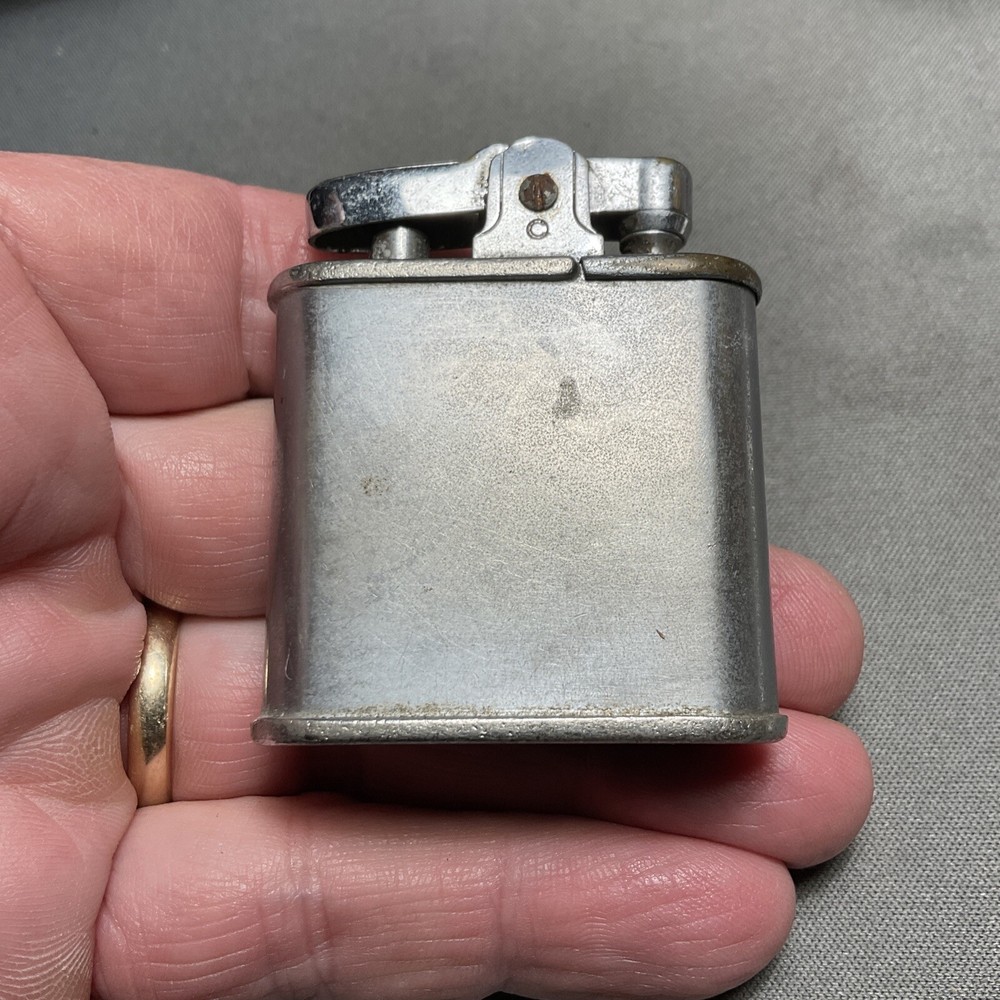 Vintage Chrome Ronson Whirlwind Cigarette Lighter