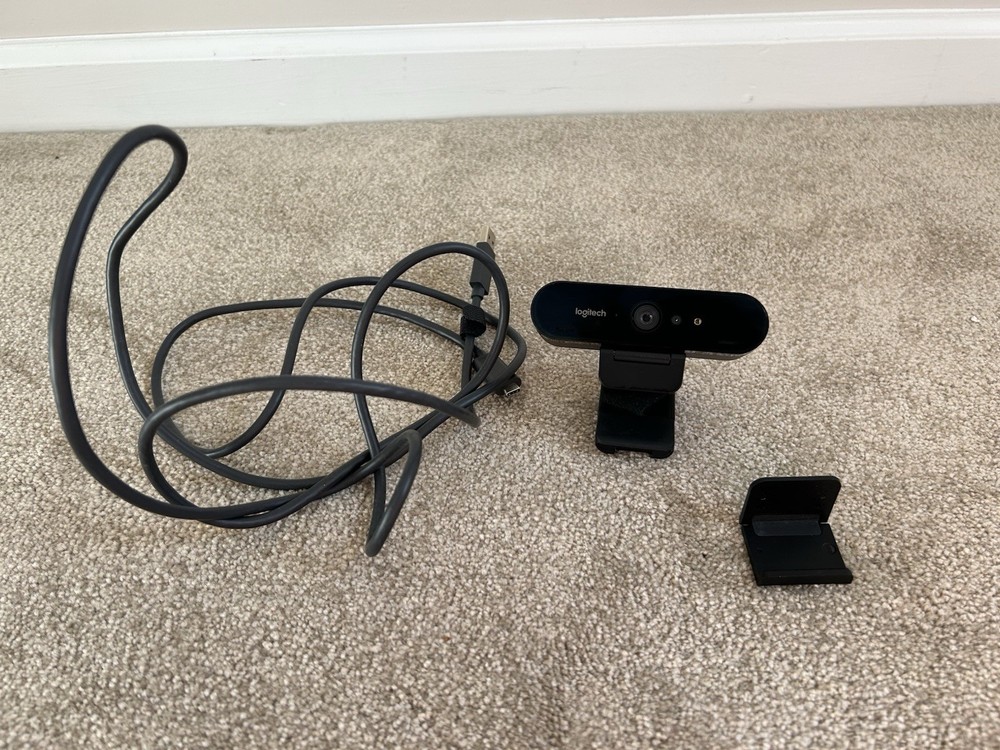 Logitech USB Clip-On Webcam Black