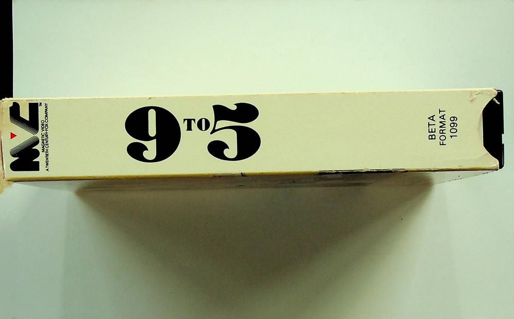 Nine to Five (1981) - PG - Beta 1099 - 20th Century Fox - Preowned