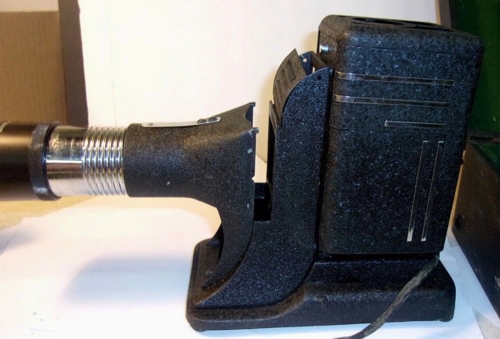 Vintage Slide Projector + case MINIATURE PROJECTOR MODEL DK