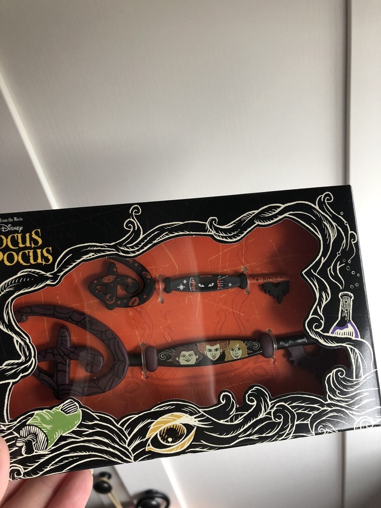 Disney Hocus Pocus Key Set 2022