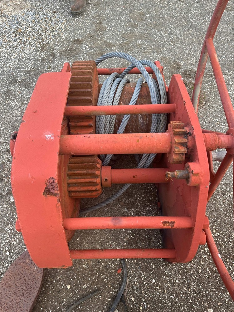 Hand Wheel Mooring Winch (Used)