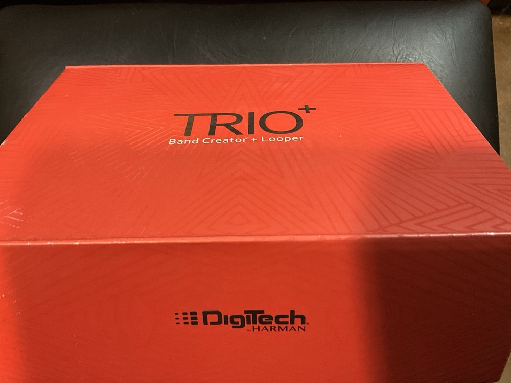 DigiTech TRIOPLUSV04 Trio Looper Footswitch Display Band Creator open boxes mint