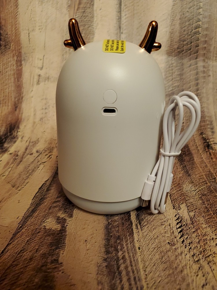 Mini Humidifier Meng Chon Mist with USB Quietly Operation White New