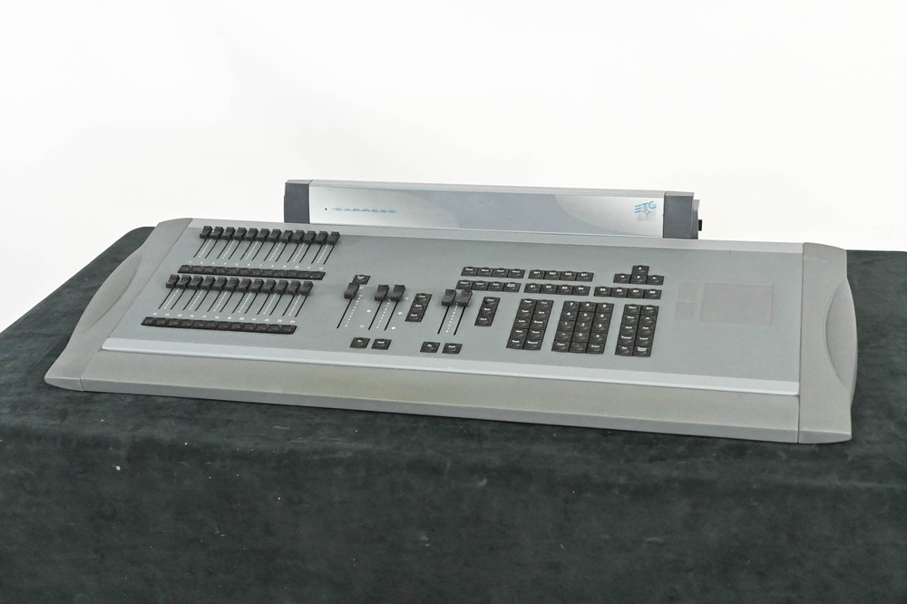 ETC Express 250 Lighting Control Console (NO POWER SUPPLY) CG01LWT