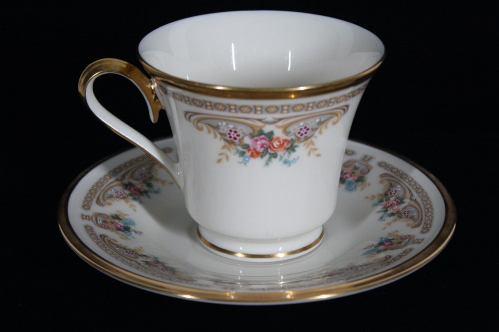 RARE! LENOX CHINA DIMENSION COLLECTION VERSAILLES PATTERN 5 PC PLACE SETTING NEW