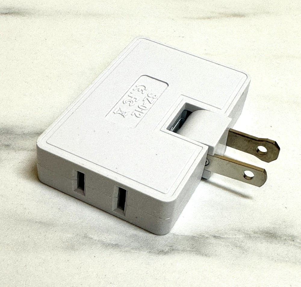 3 Pack 3-Way Flat Wall Plug Adapter AC Outlet. Polarized. 180 degree Foldable.