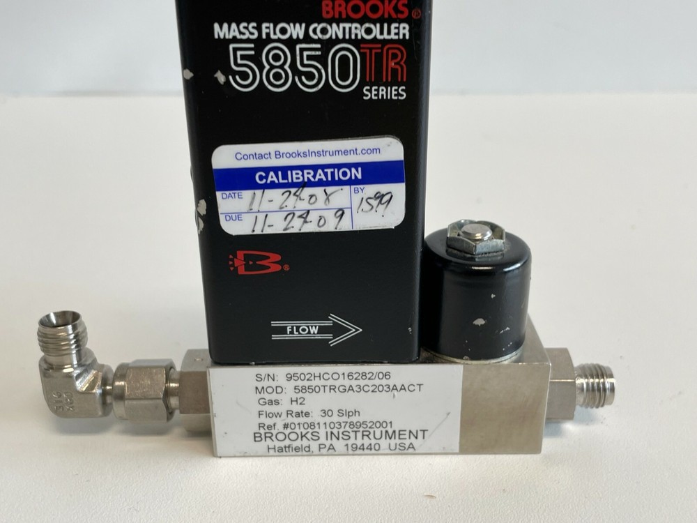 U2: Brooks 5850TR Mass Flow Controller 5850 TR Series