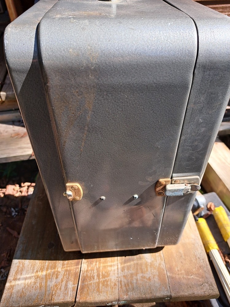 Vintage Victor Speaker & Projector Set